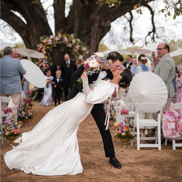 Meet your Posher, Gabby - Picture 3 of 12